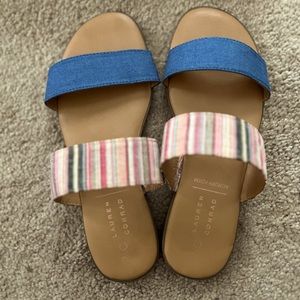 Lauren Conrad Memory foam sandals 6.5